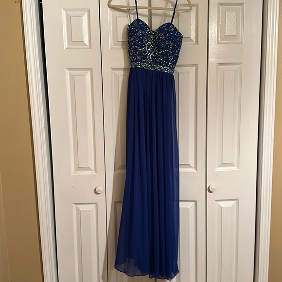 Gown royal blue open back size 7/8 gently used - Picture 1 of 2